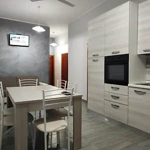 Sicily Travel Apartment's 1 Giardini Naxos
